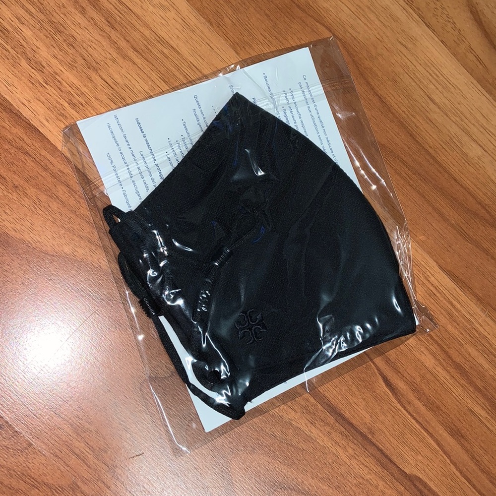 NWT Tory Burch Face Mask